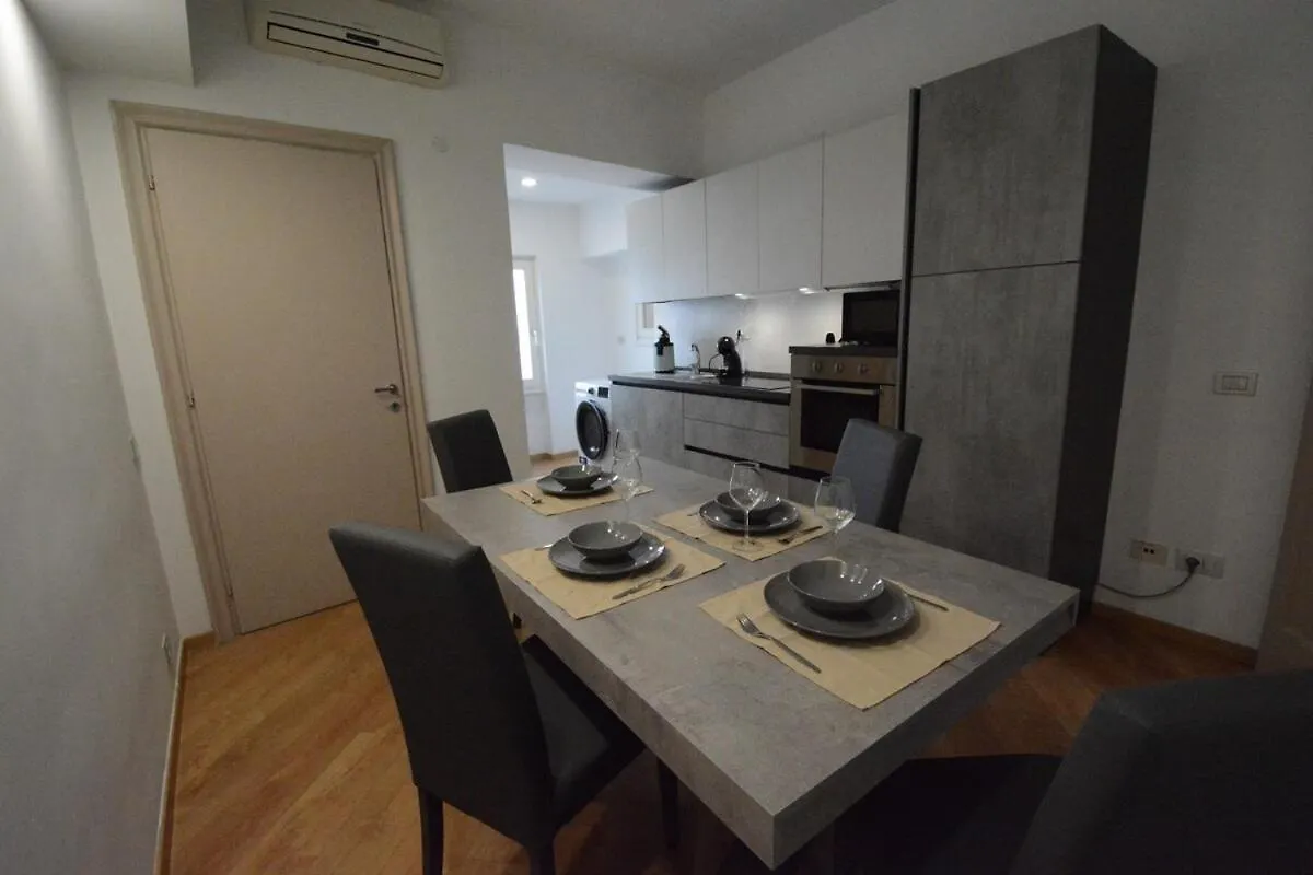 Roma - Parione House Apartment  Rome