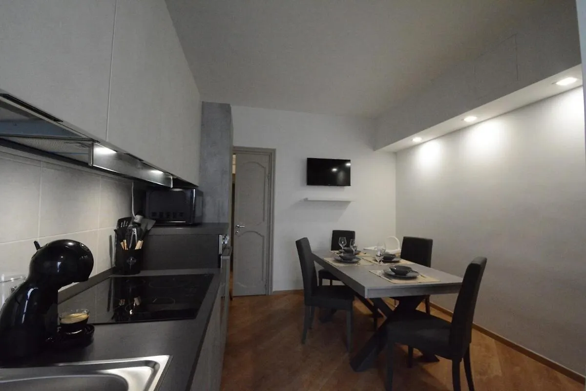 Roma - Parione House Apartment 0*, Rome Italy